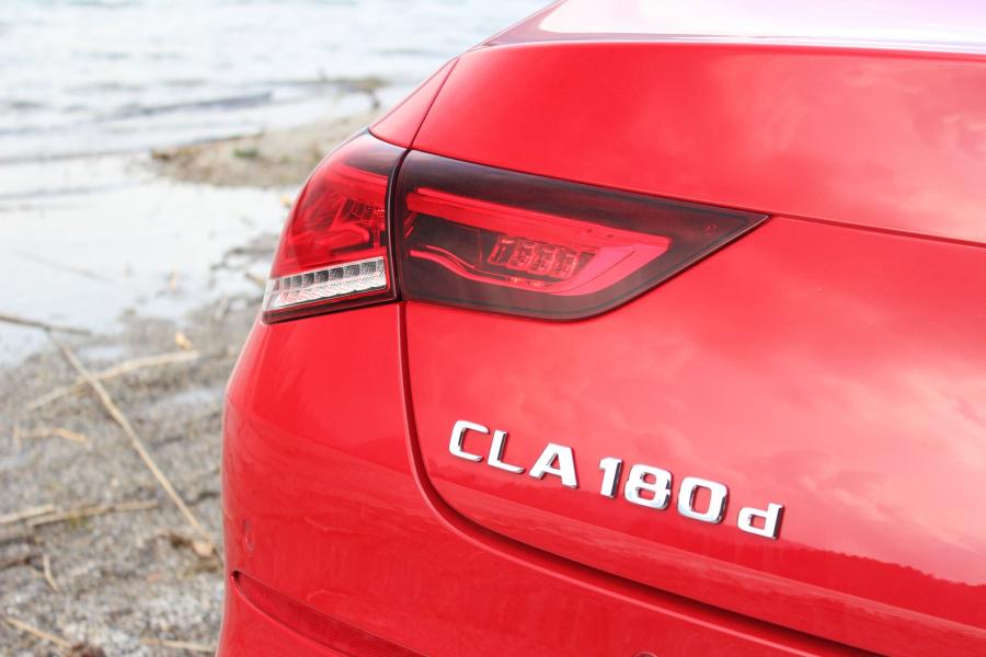 Логотип Mercedes-Benz CLA180 d (W118) 2019 года  (WW) (фото 15 из 19)